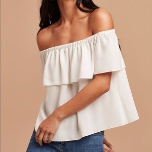 Wilfred Promener Off-The-Shoulder Blouse (BLUSH)